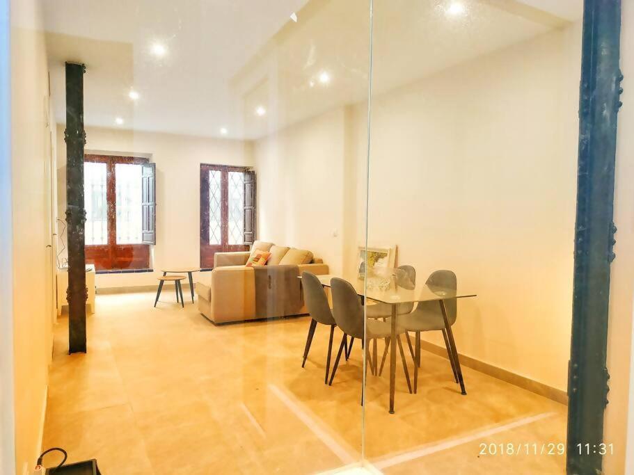 L Cparking Segun Disponibilidad Netflix Apartment Seville Exterior photo